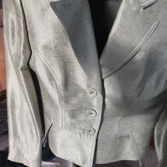 Anne Klein Mint/emerald 2 piece suit - Picture 12 of 12